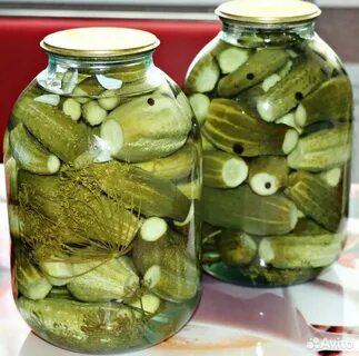 Банки под огурцами