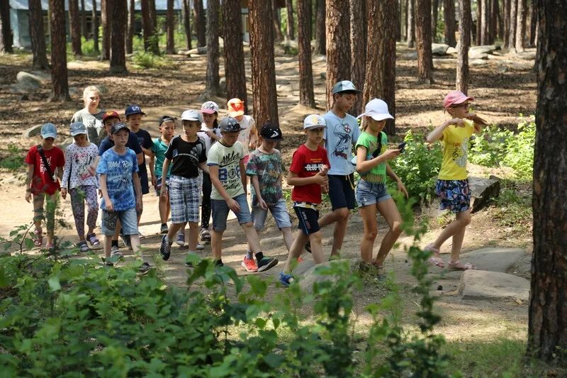 детские загородные лагеря. дети в лагере. лагер. детский лагерь. исетские зори детский лагерь каменск-уральский.