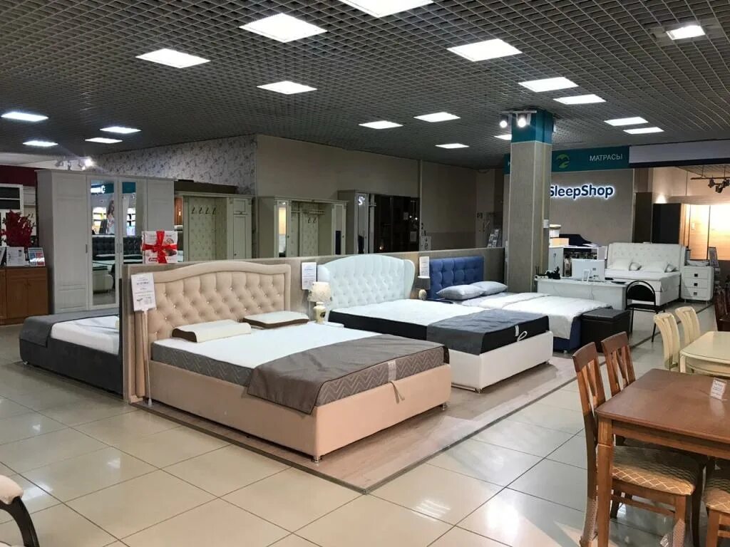 Работа в тц щелковский. Сити молле новокузнецк. Читай город метро щелковская. Мои документы в тц щелковский часы. Торговый центр метро щелковская.