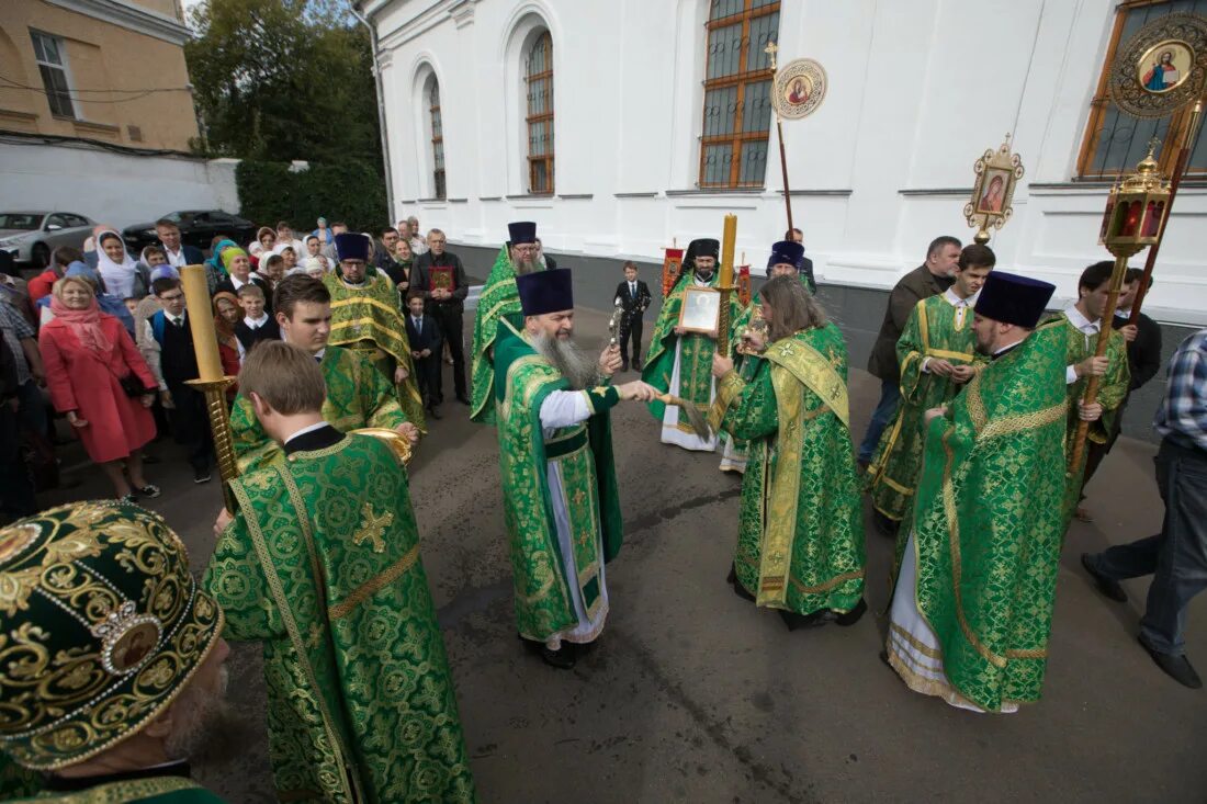 иконостас в храме симеона столпника за яузой. протоиерей сергий никитин храм симеона. храм симеона столпника настоятель. настоятель храма симеона столпника на арбате. храм симеона столпника расписание богослужений.