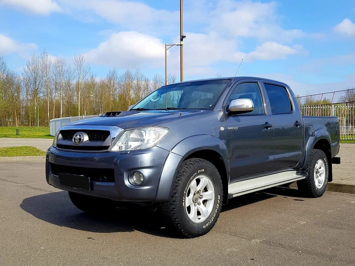 Хайлюкс купить бу россия. Toyota Hilux 2010. Тойота Хайлюкс пикап 2010. Тойота Хайлюкс 2008-2010. Toyota Hilux VII.