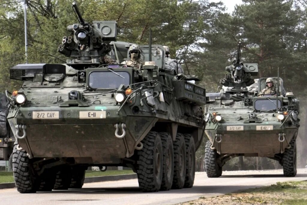 Машины нато. БТР НАТО. M1296 Stryker Dragoon. M1296 Stryker. Военная техника НАТО.