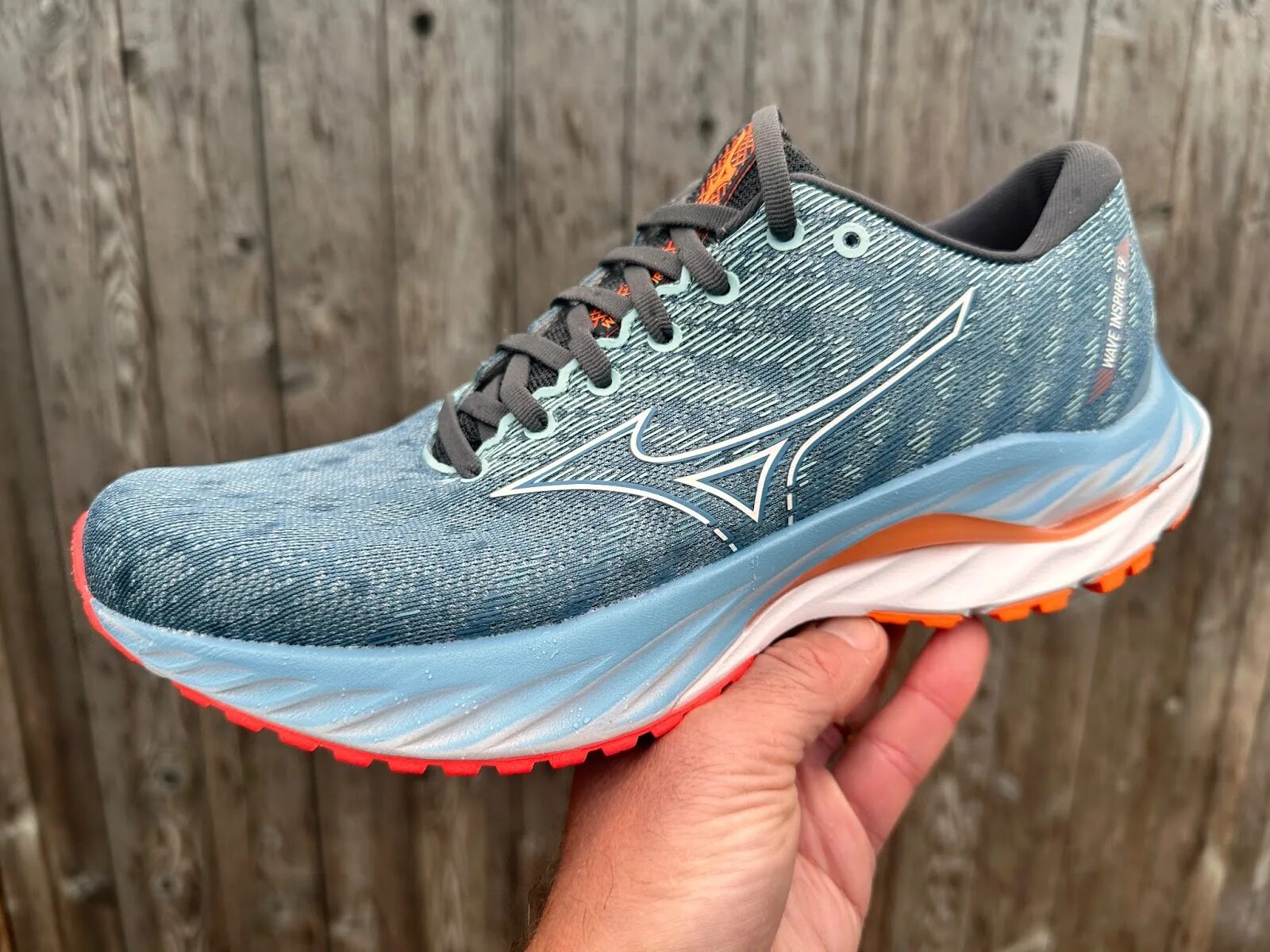 Mizuno wave inspire 19