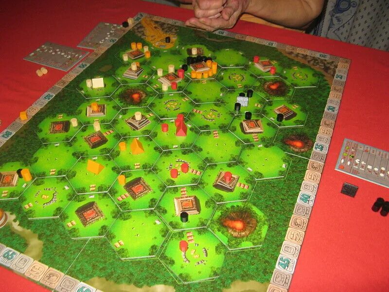 игровое поле в квартире. настольные игры краснодар. клуб настольных игр. терра клуб настольных игр. корпорация кубиков рф фото.