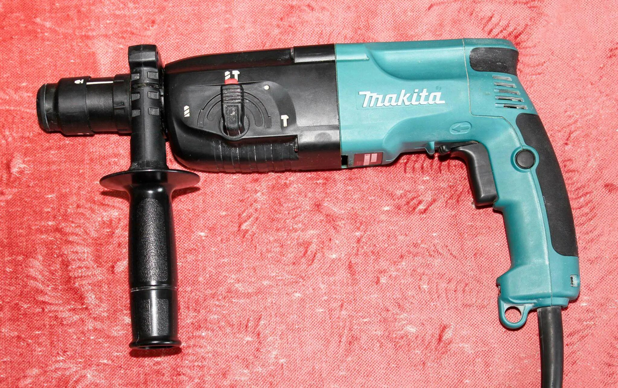 Makita hr2450. Перфоратор Макита 2450. Перфоратор Макита hr2450. Перфоратор Makita hr5001c. Макита hr2450 купить