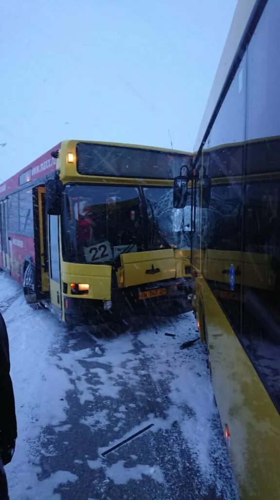 Норильск автобусы 2. Норильск автобус авария. норильск автобус.