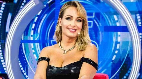 Sonia Bruganelli, la famiglia finalmente si è allargata: "Più bella co...