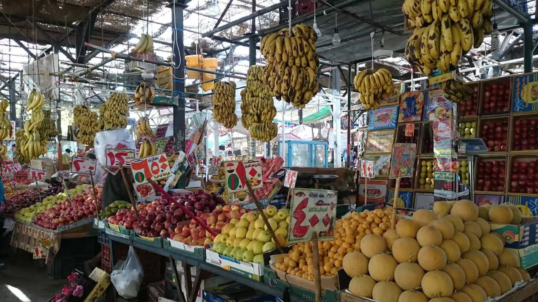 Где купить в хургаде. Рынок в Хургаде Египет. Рынок Эль дахар в Хургаде. Хургада старый город рынок. Фруктовый рынок в Хургаде.