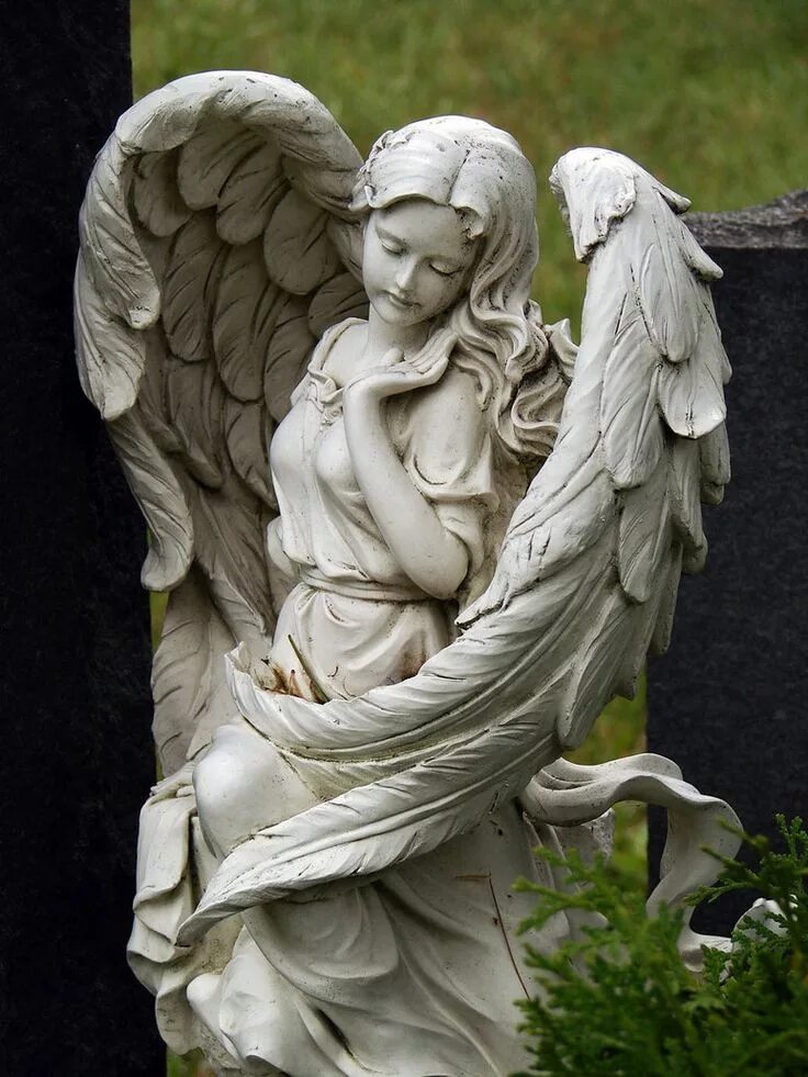 Statues art