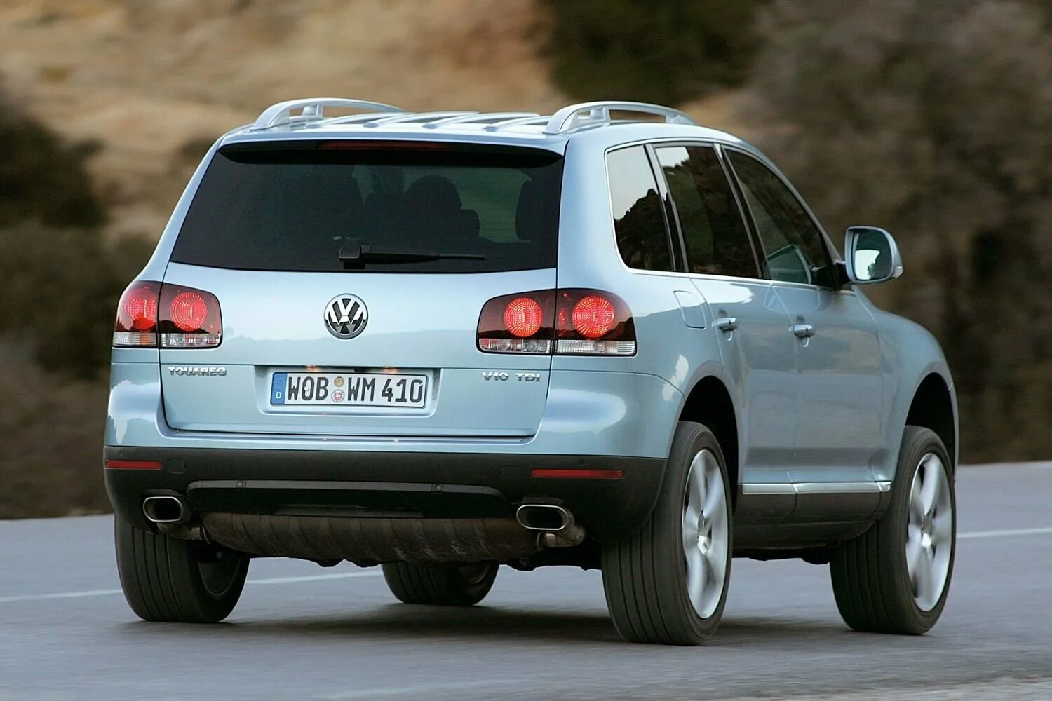 Volkswagen touareg 2002. Фольксваген Туарег 1 поколения. Volkswagen Touareg 2 поколение. Фольксваген Туарег 5. Фольксваген Туарег 2008.