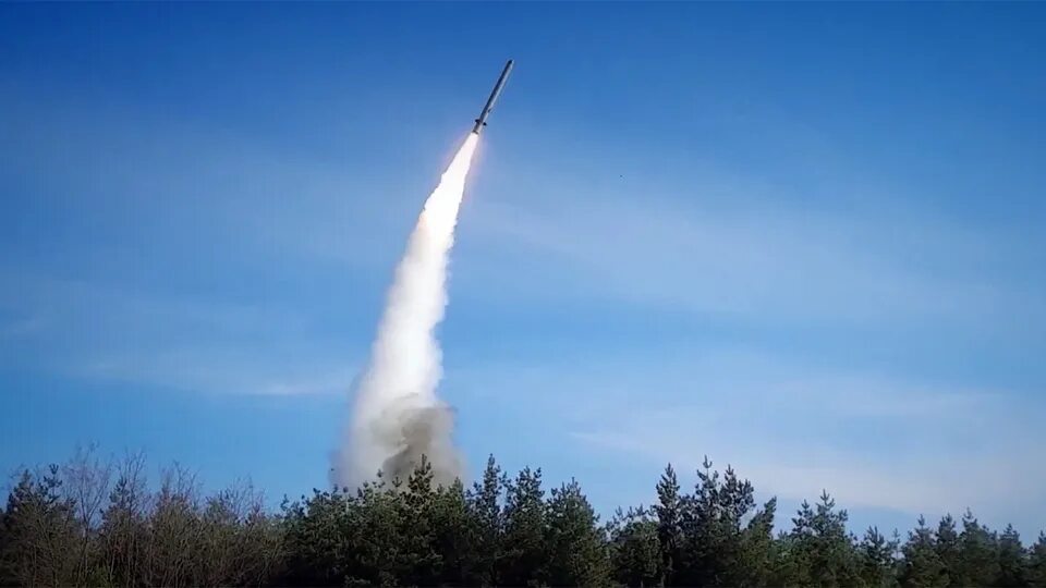 Склад ракет новости. Склад ракет новости. Заброшенные склады с оружием. Украинские авиационные ракеты. Уничтожитель ракет.