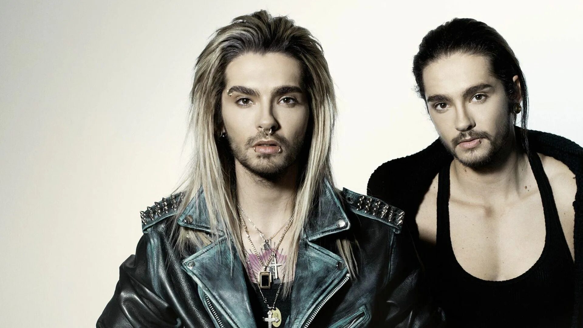 Токио хотел братья Каулитц сейчас. Bill and Tom Kaulitz. Братья Каулитц группа. Токио хотел том Каулитц.