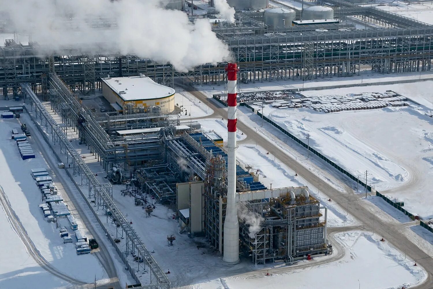 Танеко ойл. Нефтеперерабатывающий завод танеко. танеко нижнекамск. танеко проходная завода. татнефть нпз.