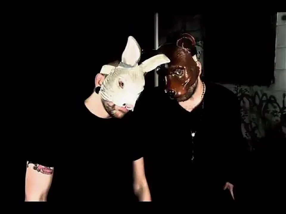 Клип bunny. Натали джой джонсон. Багз банни крид. Багз банни грязный заяц. Bunny boy poli.