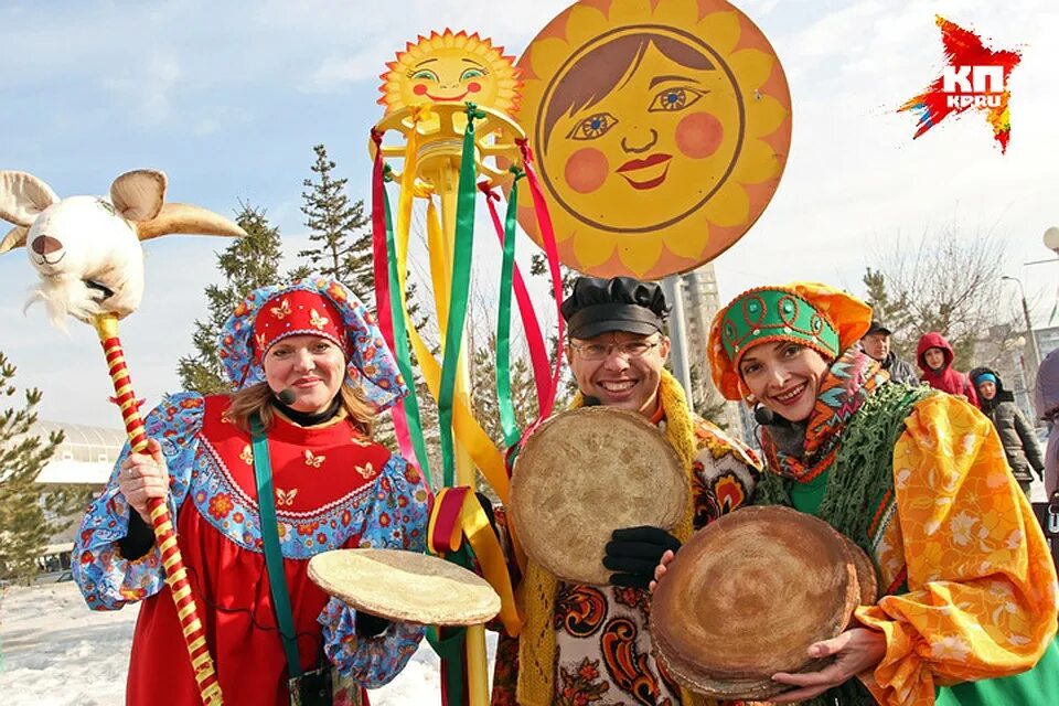 Атрибуты масленицы. Масленица атрибуты праздника. Атрибутика масленицы. Украшение территории на масленицу. Атрибуты празднования масленицы.