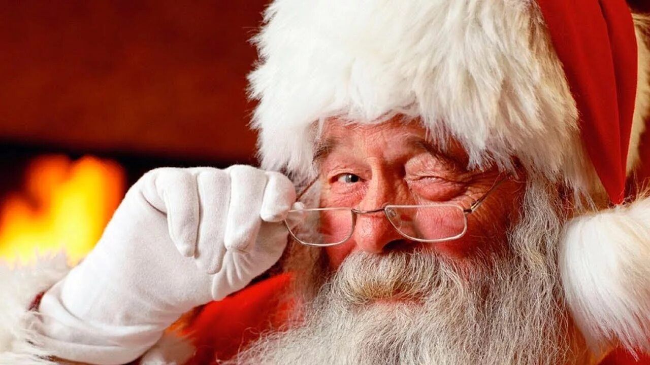 Дед милашка. Санта. Хитрый дед Мороз. Дед Мороз подмигивает. Трезвый дед Мороз.