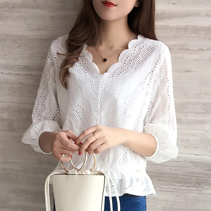 хлопковая рубашка женская. хлопковая кофта. девушка в белой рубашке. кружевная блузка хлопок. хлопковые блузки женские.