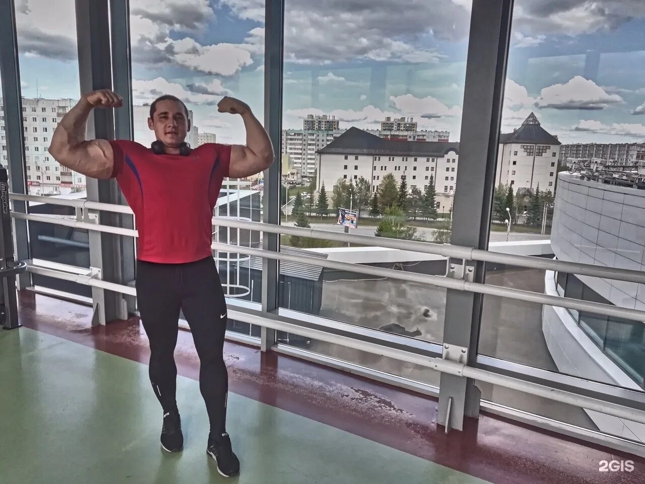 Фитнес клуб кубики тобольск. Фитнес тобольск. Кубкубики. Трц жемчужина сибири тобольск игротека. Кубики тренер тобольск.