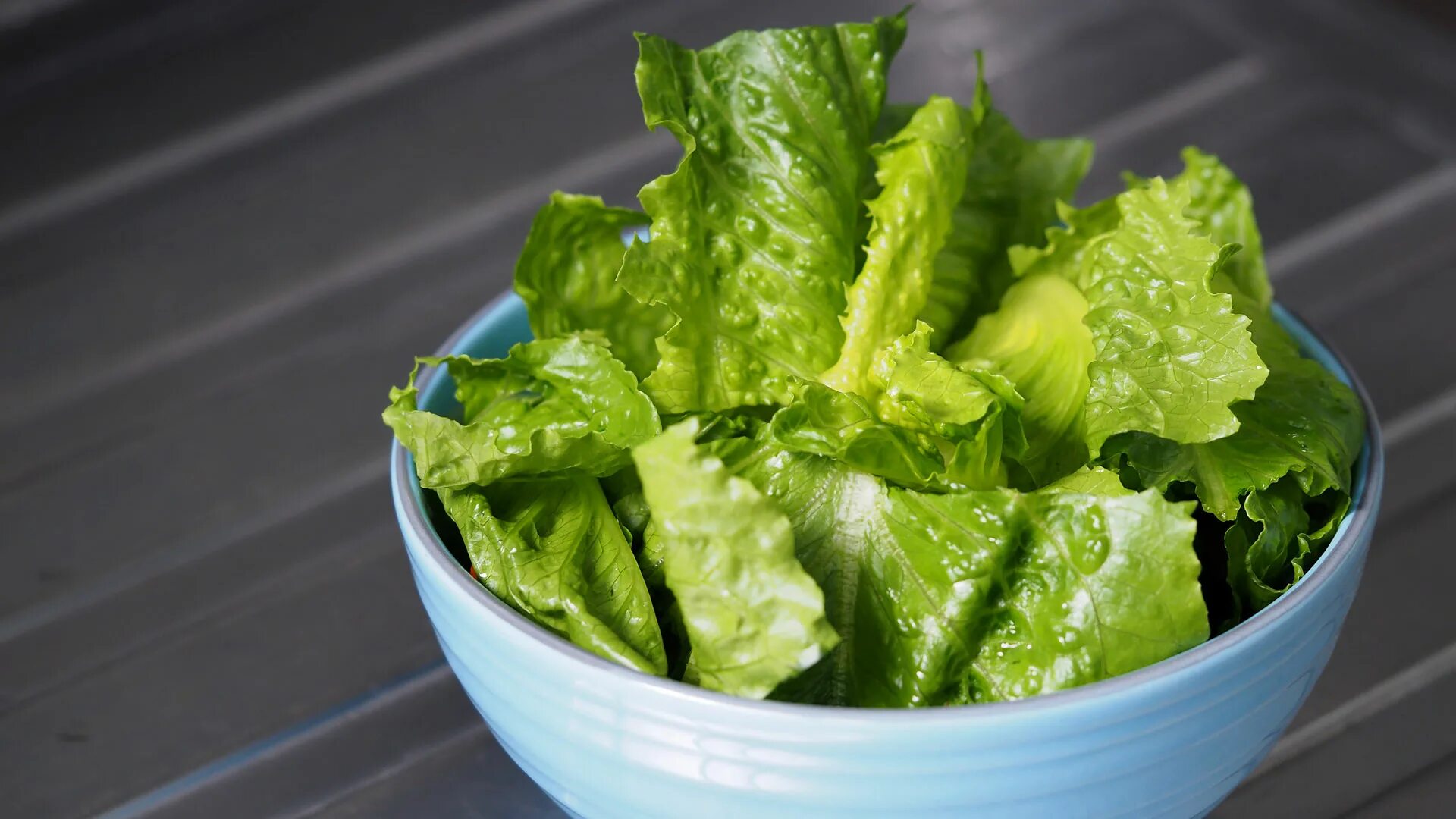 Салат журавушка рецепт. Салат из айсберга. Как понять что салат испортился. Тухлый салат. Как понять что салат испортился.