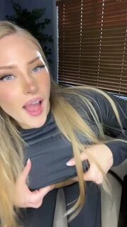 Do you like it when I lift up my shirt for you? 😉 💋. 