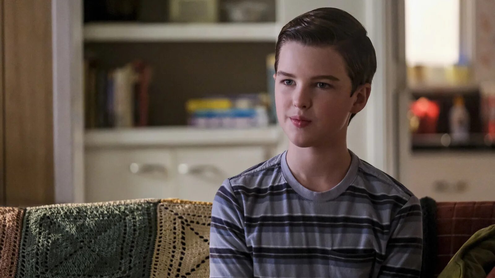 Шелдон дата выхода. Young sheldon. шелдон 6 сезон. young sheldon 6 season 6 episode promo. детство шелдона священник.