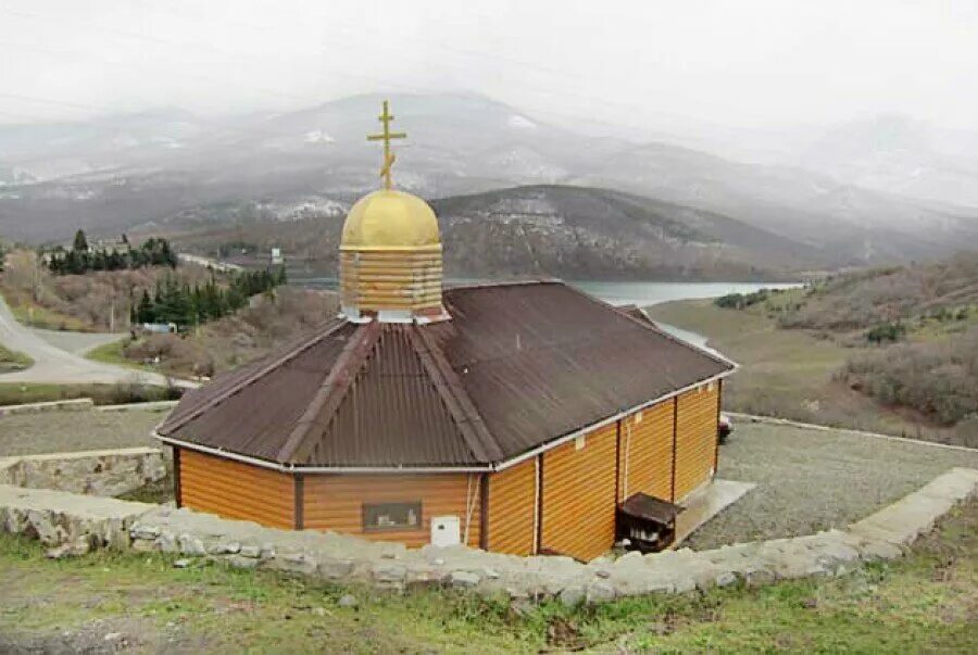 Село изобильное. Изобильное водохранилище алушта. Изобильное алушта. Крым алушта пос изобильное. Изобильненское водохранилище алушта.