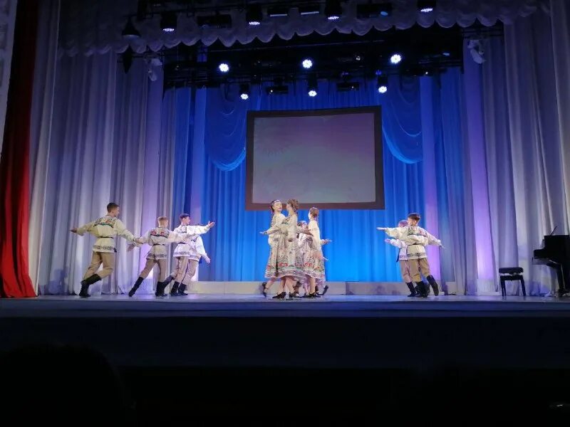 Красный просвещенец нижний новгород застройка. Александро-невский собор нижний новгород. Стрелка нижний новгород 800. Нижний новгород фото 2022. Здания нижнего новгорода.