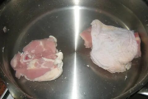 Сварить ножки курицы в кастрюле