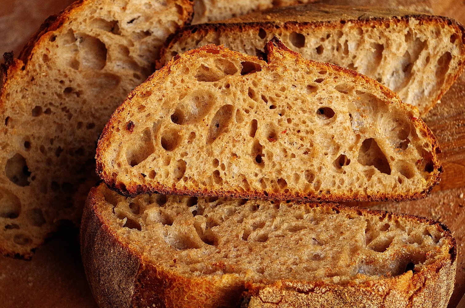 Рецепт хлеба от бельковича. Хлеб. Красивый хлеб. Ржаной хлеб. Выпечка хлеба.
