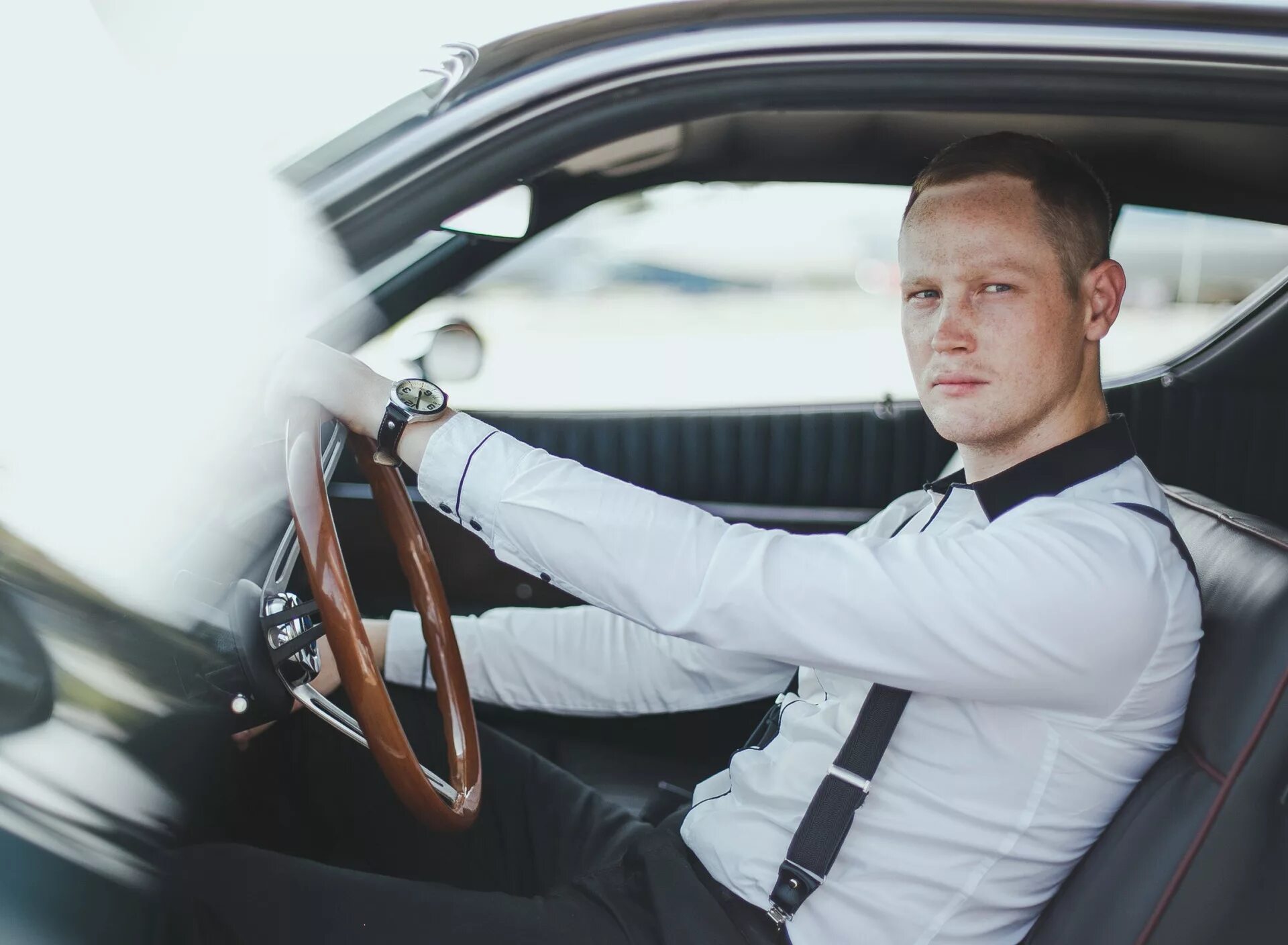 Machine male. Для похода на 3д принтере. Мужчина за печатной машинкой. Спортивный мужчина. Брутальный мужчина за печатной ма.