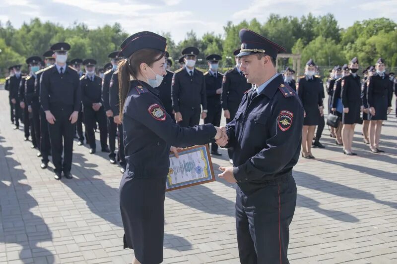 Полиция за компьютером. Научная деятельность полиции. Сотрудник полиции. Научная деятельность полиции. Психолог в овд.
