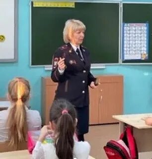 8 класс это средняя школа или старшая