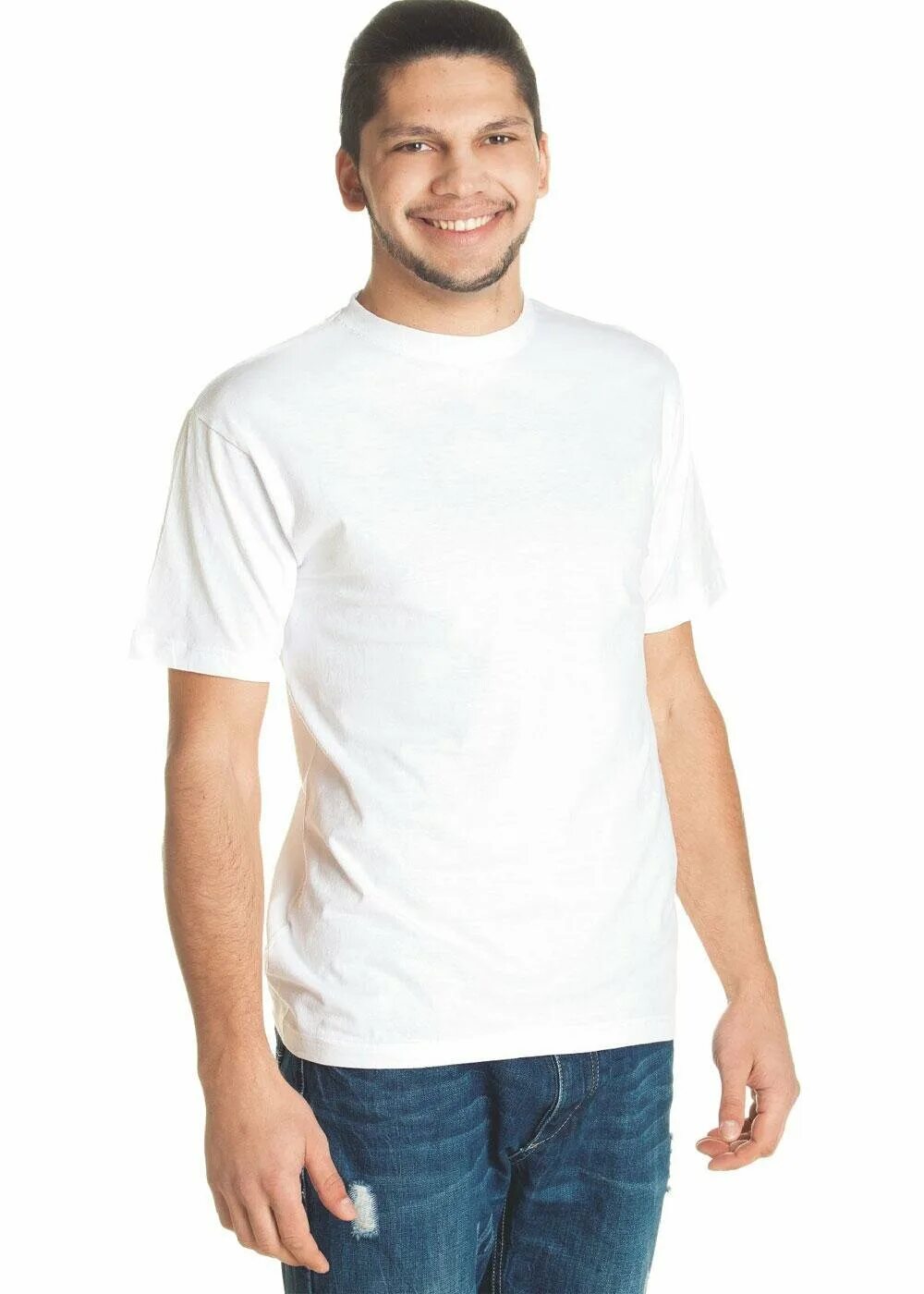 мужчина в футболке боком. белая футболка мужская. мужчина в футболке боком. базовые футболки мужские. парень в белой майке.