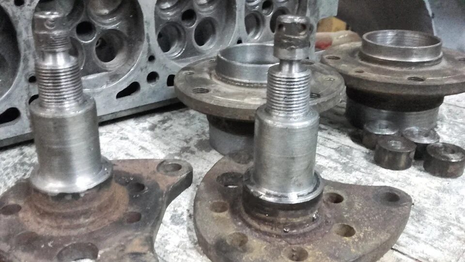 Цапфа задней ступицы audi 80. Пассат б4 задняя ступица от amulet. Цапфа б3. Цапфа б3. Цапфа на пассат б6.