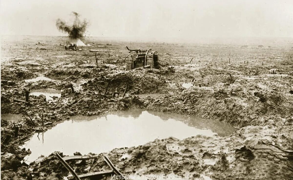 Верденская мясорубка 1916. Битва при пашендейле. Поле сражения 2 мировая война. Первая мировая пашендейль. Пашендейль сейчас.