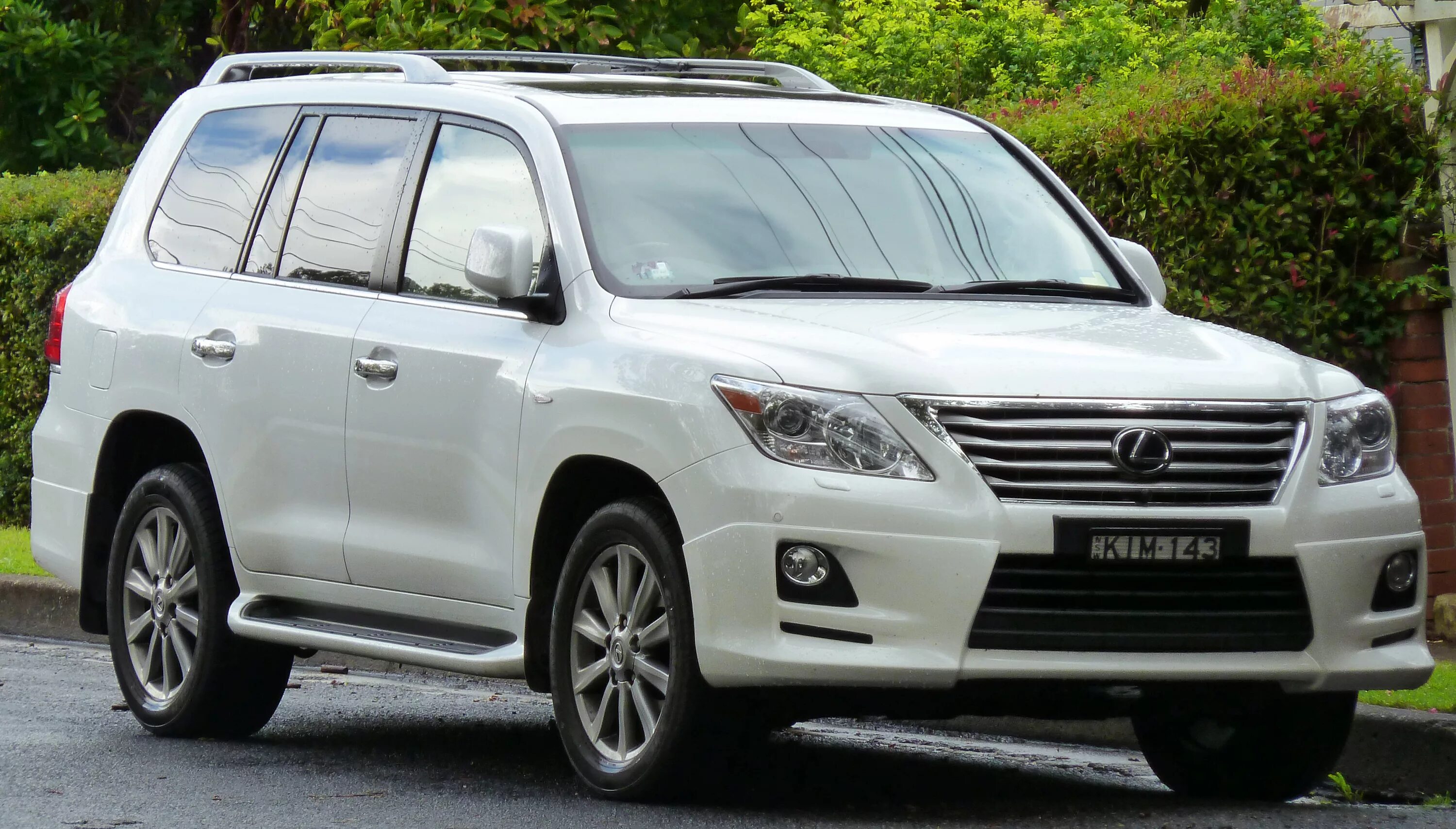 Lexus lx 570 2011 черный. Лексус лх 2011. Лексус lx 570 2011. Лексус лх 2011. Lexus lx 570 2011 года.