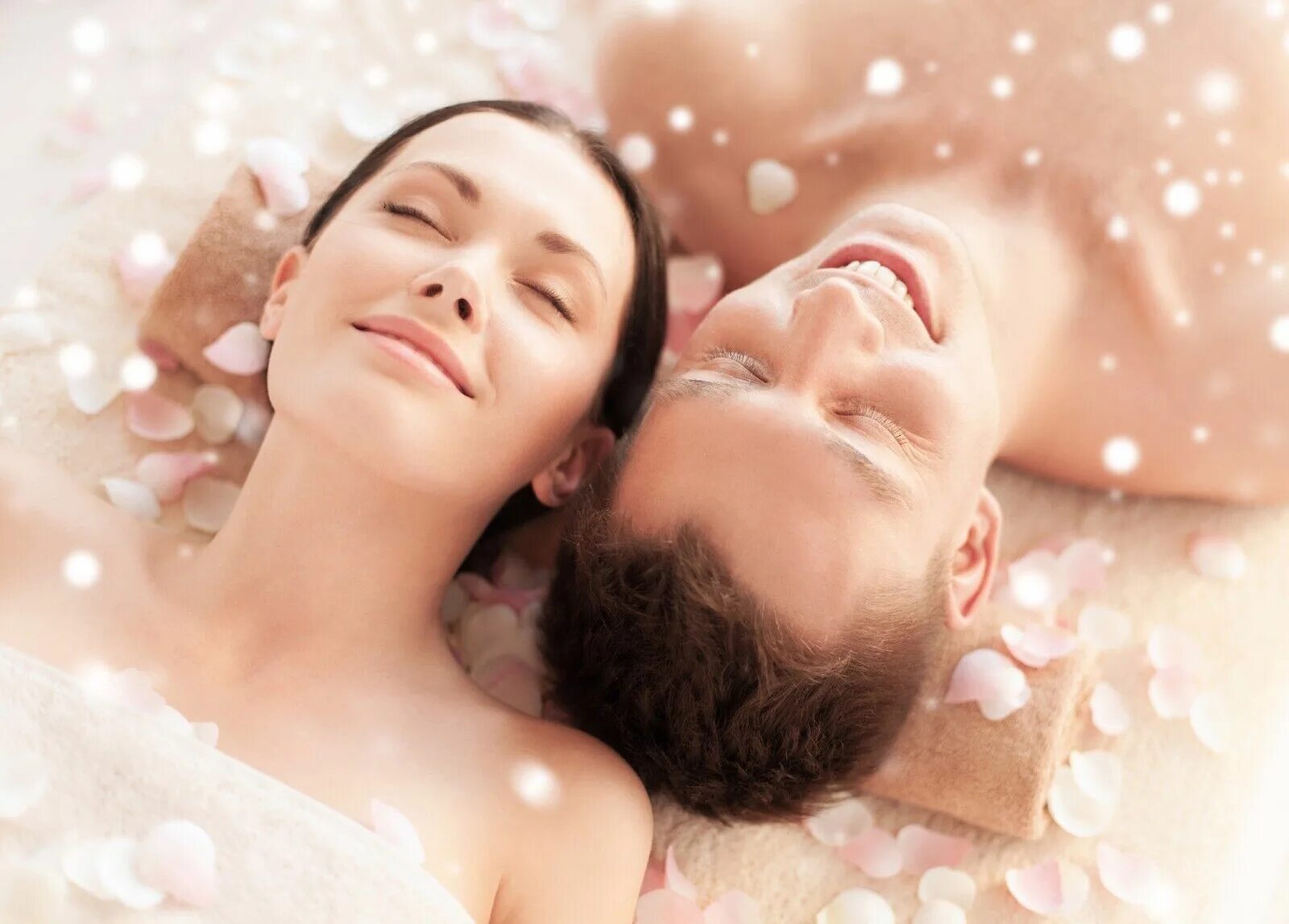 Couple massage. Spa для двоих. Спа для пар. Спа вдвоем. Романтическое спа для двоих.