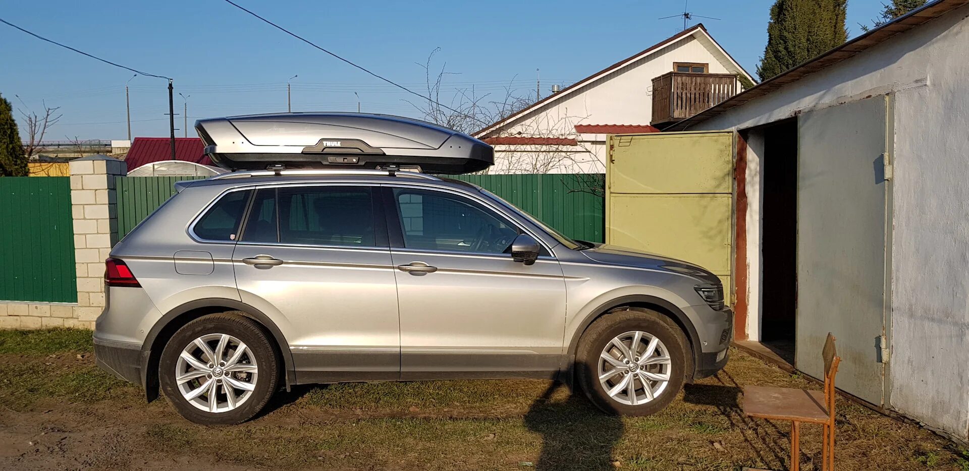 Тигуан люк. Thule XT XL на VW Tiguan 1. Thule Motion XL VW Tiguan. Thule Motion 600 Тигуан 2. Thule Motion XT XL на Тигуан 2.