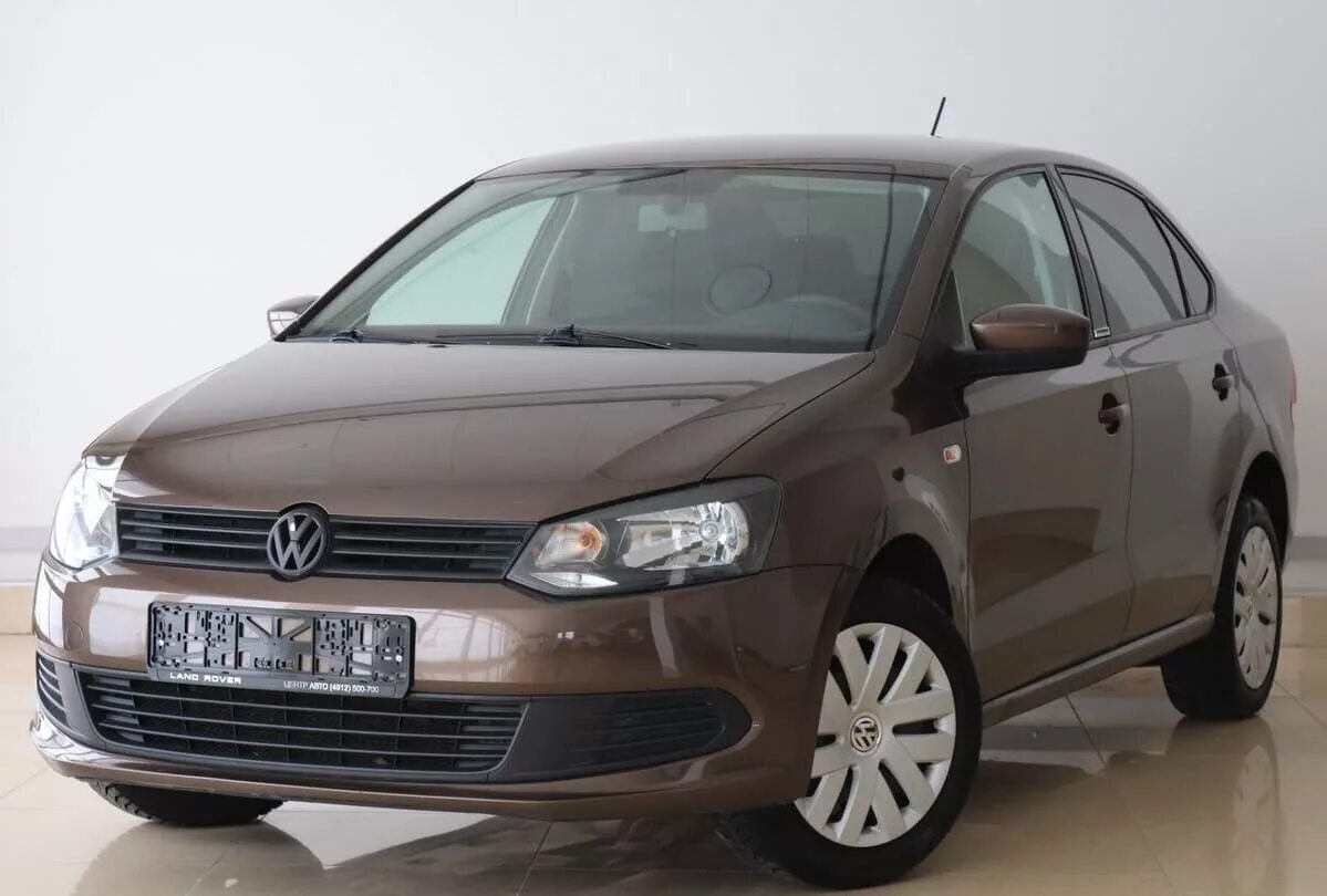 Куплю поло саратов. VW Vento 2013. Фольксваген поло лом. VW Vento 2020. Volkswagen Polo v коричневый.