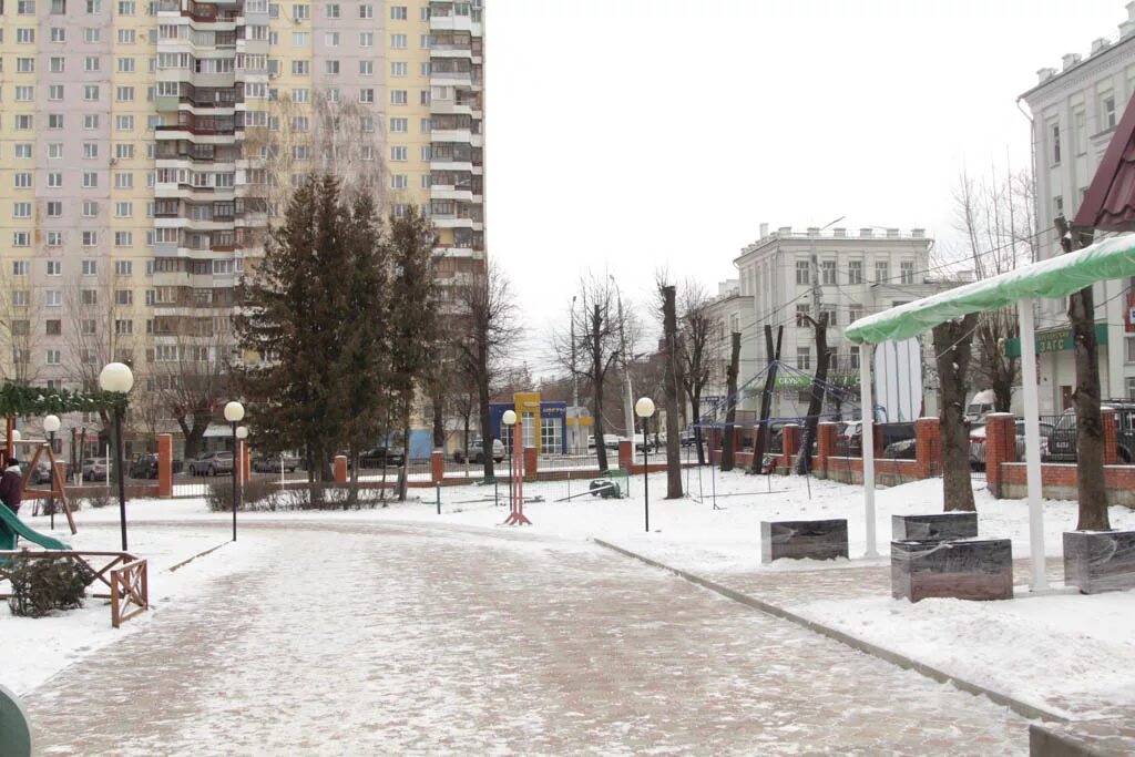 Где в туле в заречье. Тула Зареченский район. Скверы в Туле Заречье. Тула район Заречье. Молодежный бульвар Тула Заречье.