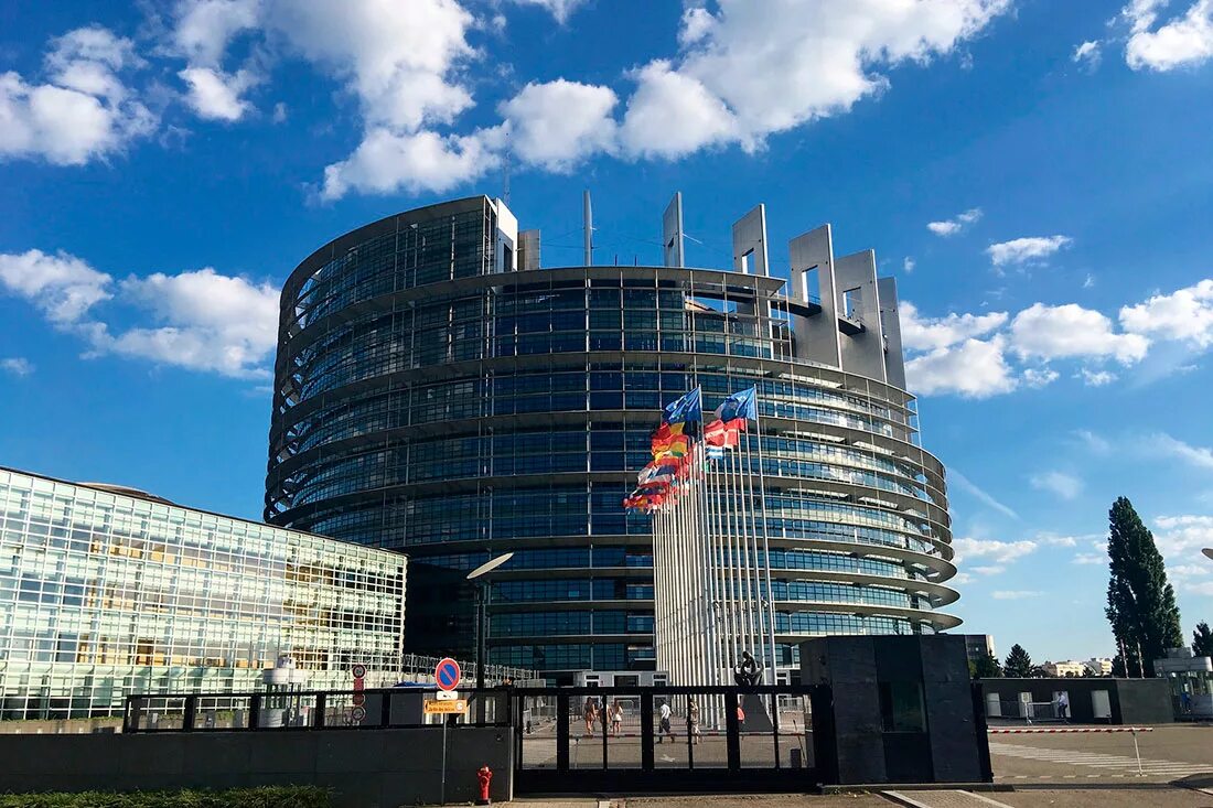 Европейский парламент Страсбург. Здание Европарламента в Страсбурге. European Parliament здание в Брюсселе. Страсбург 2006 Европарламент.