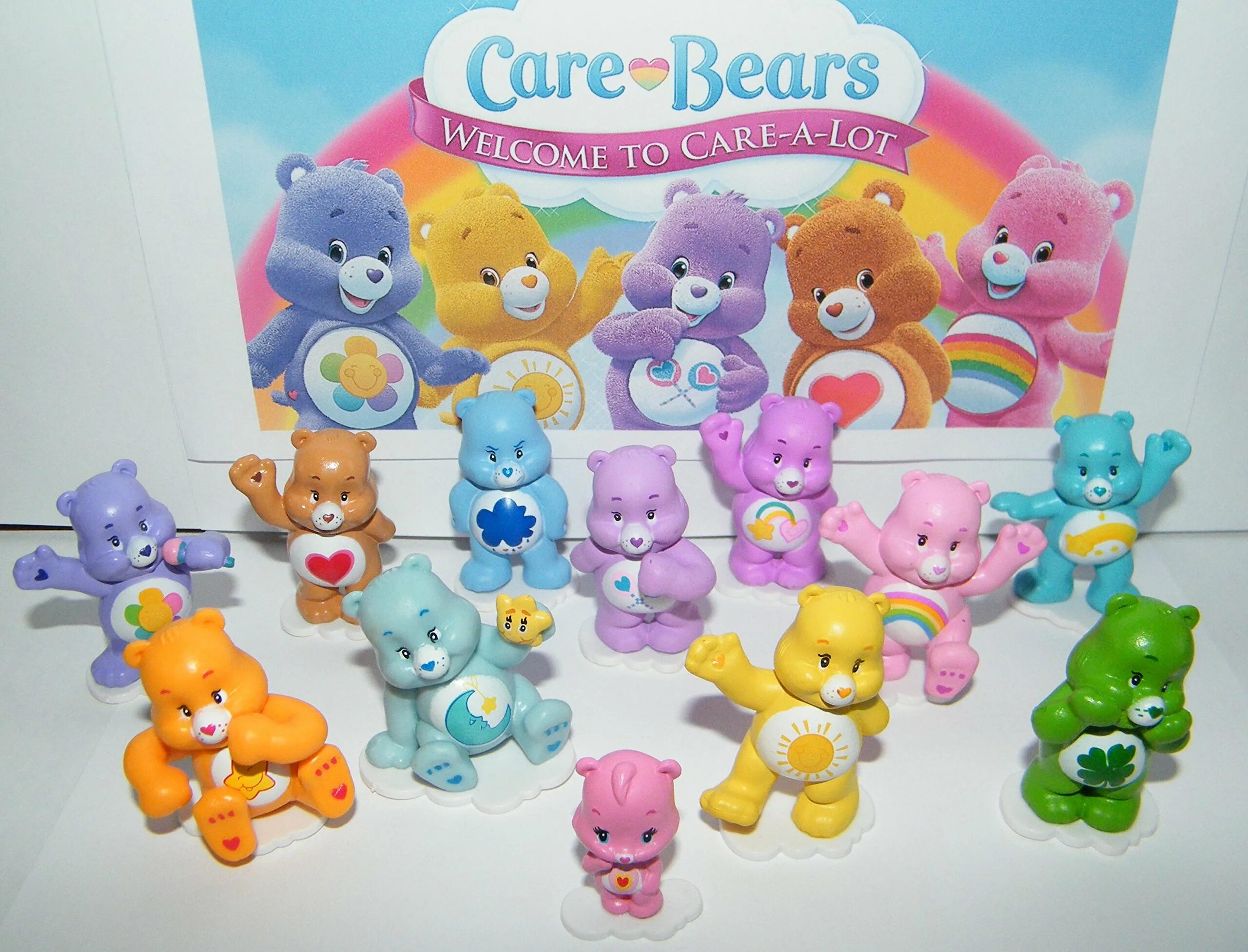 Заботливые мишки игрушки мягкие. Заботливый Медвежонок игрушка. Care Bears имена. Заботливые мишки фигурки. Киндер мишка