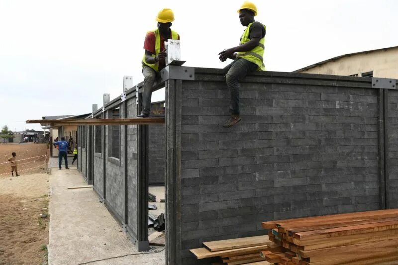 Building plastic