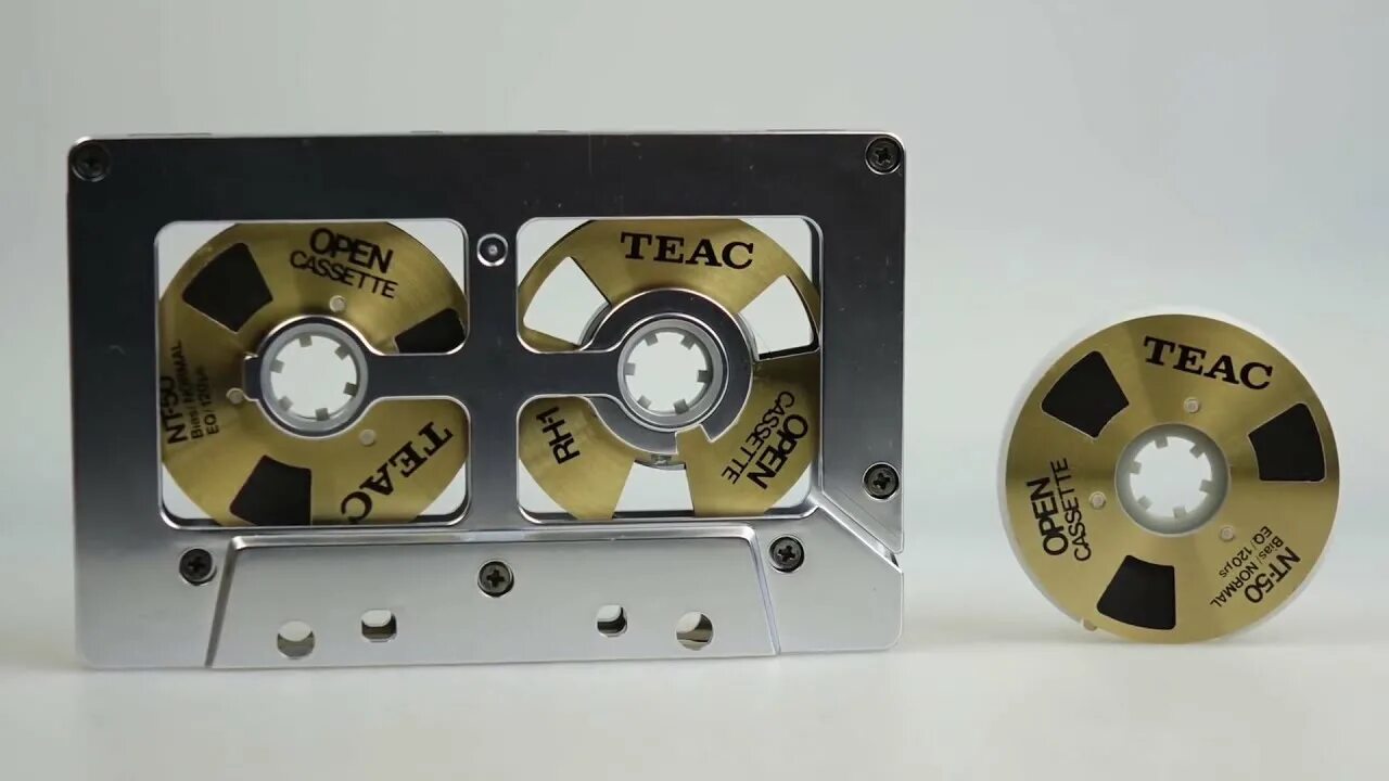 Кассеты hybrid. Кассеты Teac OCASSE. Кассета Teac open Cassette. Teac open Cassette Tape. Teac o’casse кассета.