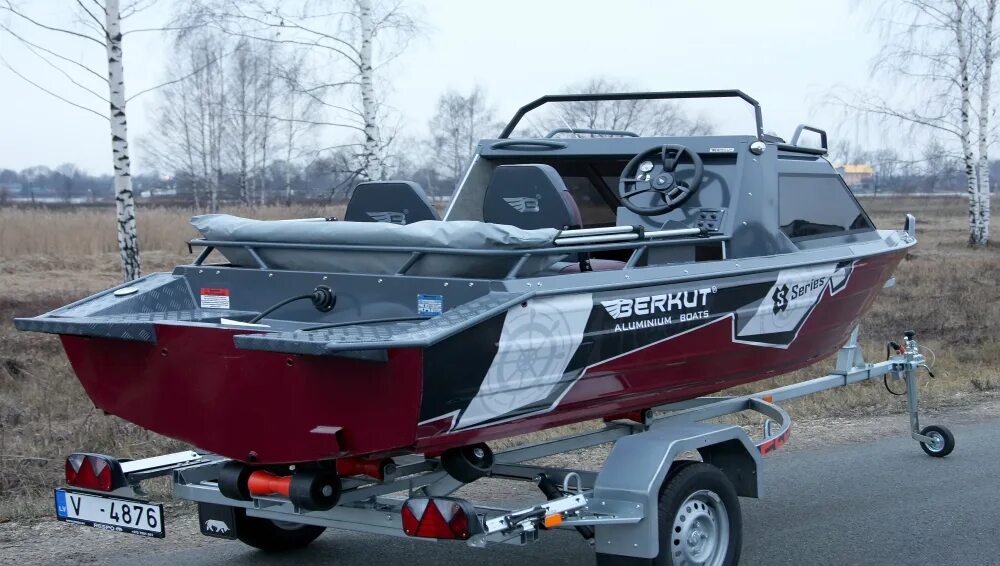 Катера беркут сайт. Лодка беркут s-jacket характеристики. Катера беркут сайт. Беркут s-jacket. Катер беркут s jacket.