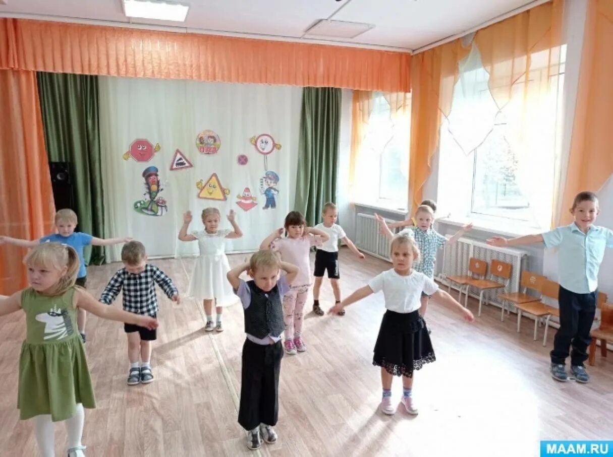 Игровая программа. Праздники в детском саду. Флажки выпускной в детском саду 2022. Ленты на выпускной в детский сад 2023г. Стихи к праздникам.