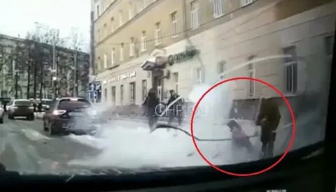 Видео где падают