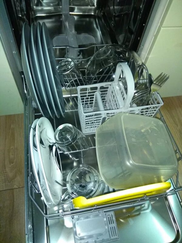 Hotpoint ariston lstb. Хотпоинт аристон посудомоечная машина lstb 4b00 eu. посудомойка hotpoint ariston lstb 6b00 eu. аквастоп посудомоечной машине ariston lstb4b00.