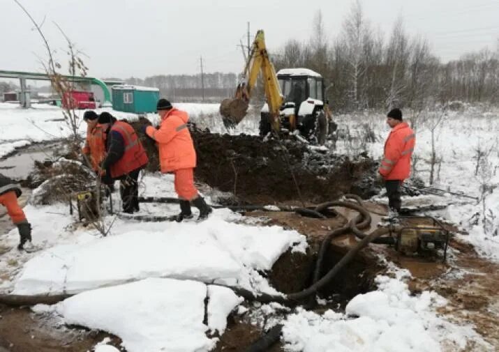 Рыбалка в Ямнах в Туле. Фото Тулагорводоканал.