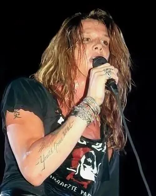 Rock row. Себастьян бах skid row. себастьян бах вокалист. себастьян бах skid row жена. рок музыкант себастьян бах.
